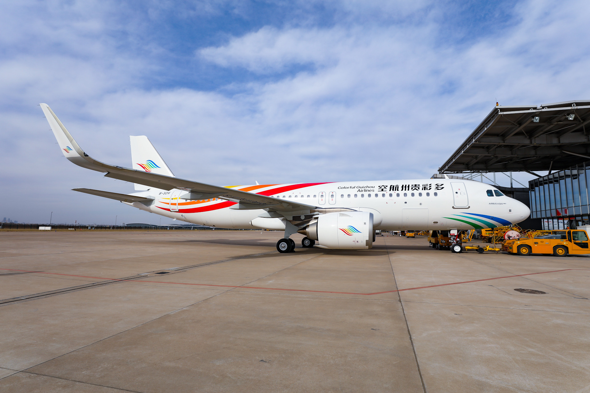 gecas接收首架空客中国总装a320neo飞机交付多彩贵州航空