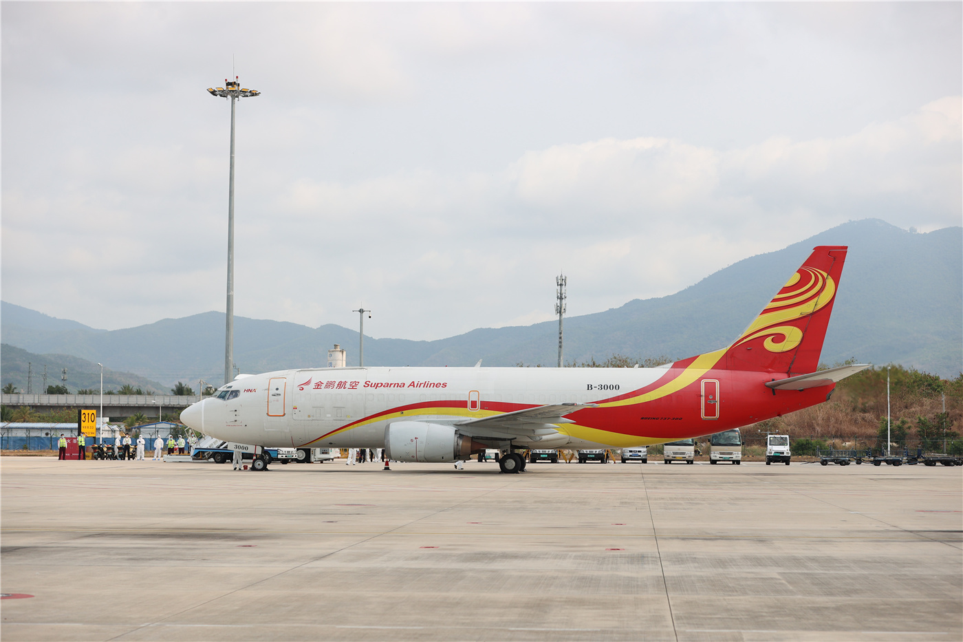 金鹏航空携手菜鸟开通新加坡三亚广州货运航线