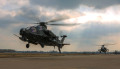组图：直10武装直升机进行全天候飞行训练