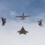 组图：美国空军四型战机空中编队进行年度传统飞行训练