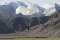 组图：新疆军区某特战旅官兵在高原进行伞降实跳训练