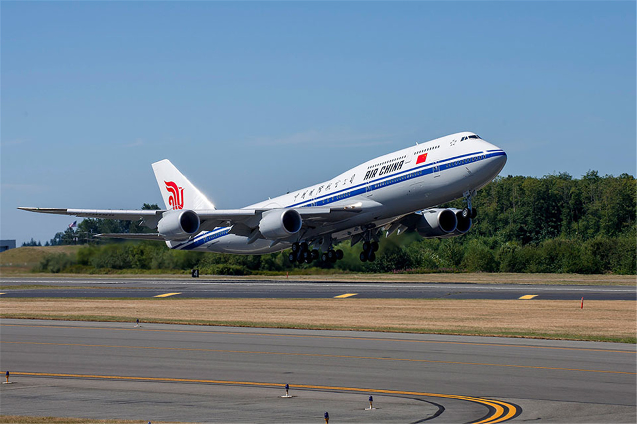 国航747-8（2）.jpg
