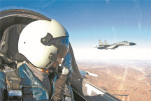 組圖：戰鷹對陣嘯長空！空軍航空兵某旅開展空戰對抗訓練