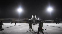 視頻：B-1B全球部署 雪中起飛