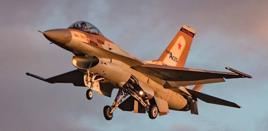 Top Aces公司完成F-16改装后的首飞