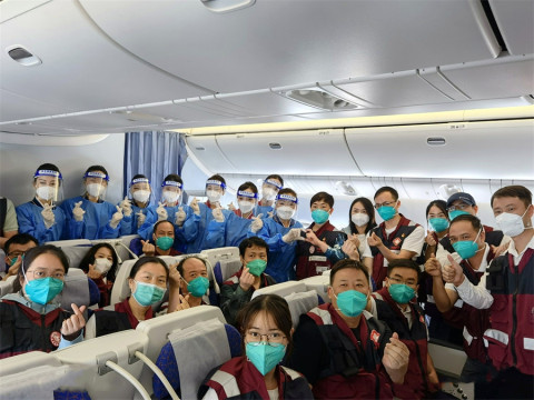 致敬！首批广东省援沪医疗队搭乘南航包机返穗