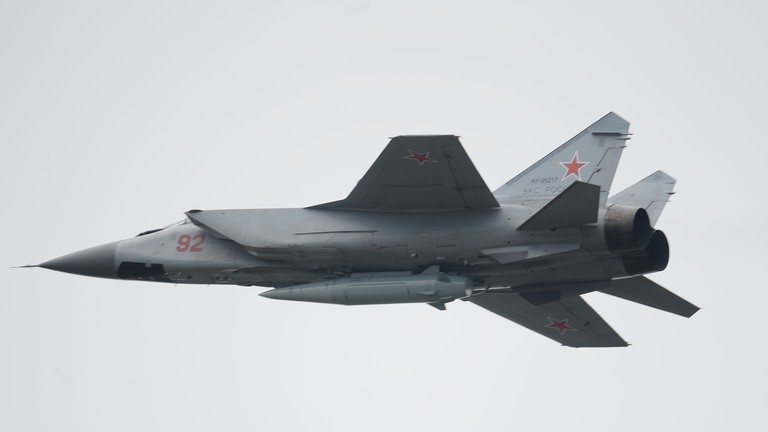 配备高超声速导弹的米格-31部署到俄加里宁格勒地区