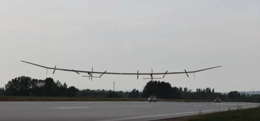 “启明星50”首飞成功，造一款长航时太阳能无人机难在哪里？
