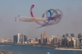 组图：“红箭”飞行表演队在阿联酋进行飞行表演