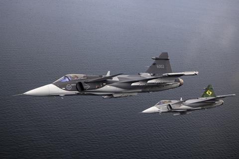 瑞典和巴西軍方認證批準“鷹獅”E戰斗機