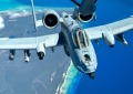 组图：美国空军第50加油队为A-10进行空中加油